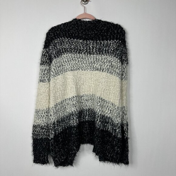 2/$30 Dainty Hooligan Fluffy Knit Colorblock Open Cardigan B&W #A0376 TRB2 - Picture 4 of 8